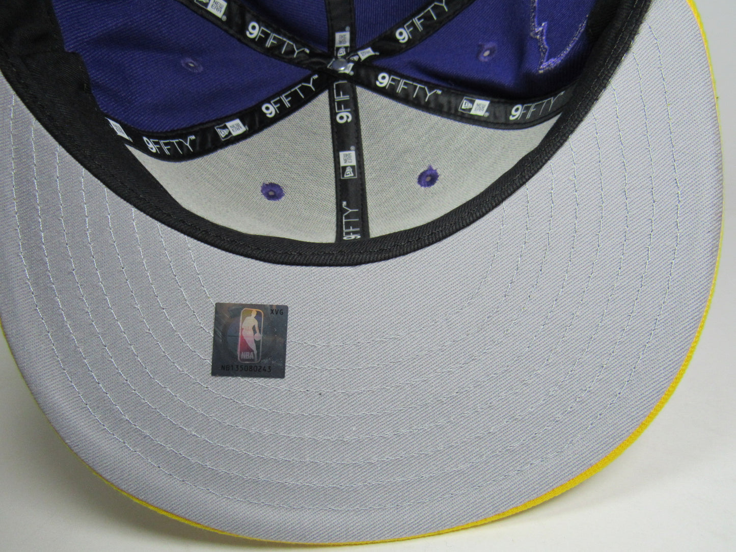 GORRA PLANA NEW ERA LOS ANGELES LAKERS 16 FINALS CHAMPS