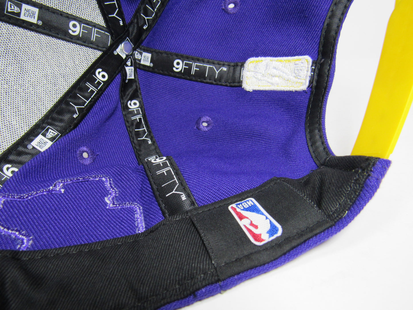 GORRA PLANA NEW ERA LOS ANGELES LAKERS 16 FINALS CHAMPS