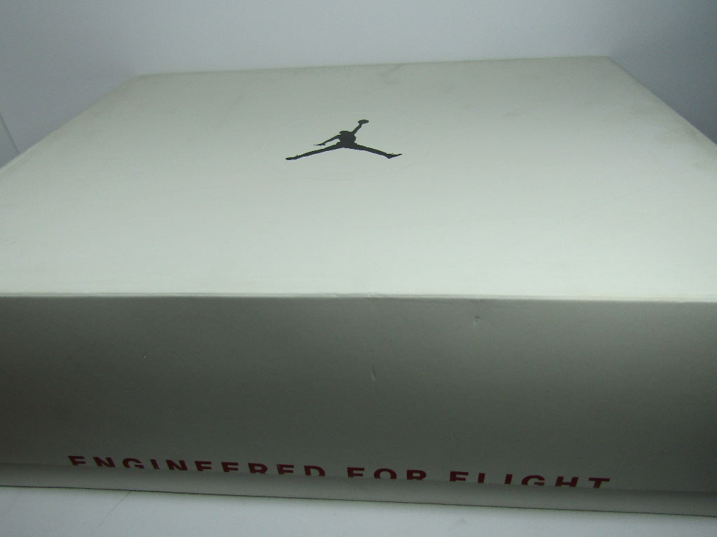 JORDAN 33 CNY YEAR EN CAJA