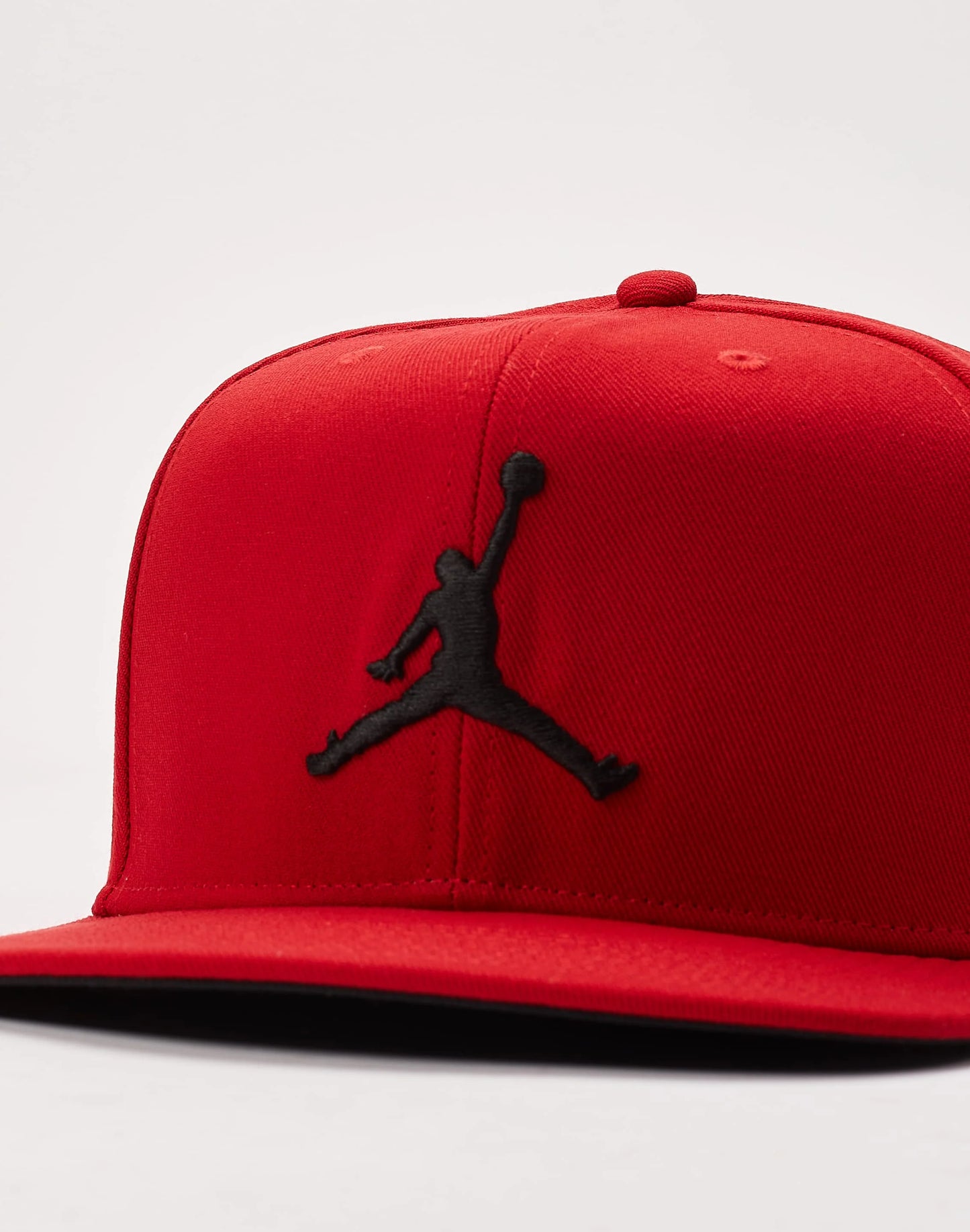 GORRA PLANA JORDAN PRO CAP GYM RED TORO (L/XL)