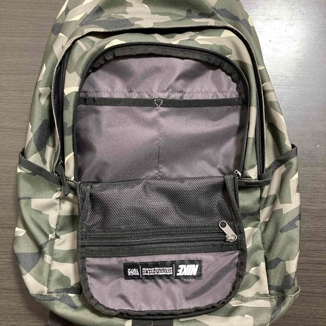 MOCHILA NIKE ALL ACCES SOLEDAI CAMOUFLAGE ESP LAP 15"