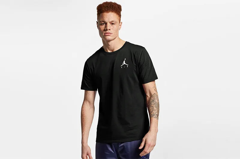 PLAYERA AIR JORDAN BORDADO CREW STANDAR FIT