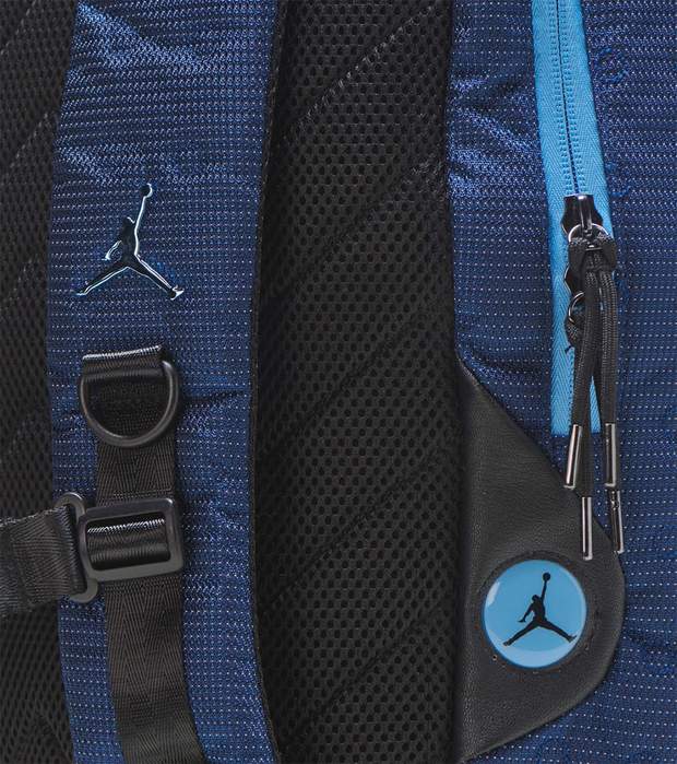 MOCHILA JORDAN 13 BRAVE BLUE ESP LAPTOP 15"