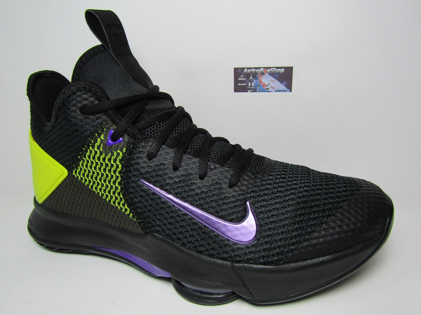 LEBRON WITNESS 4 "LAKERS BLACK" EN CAJA