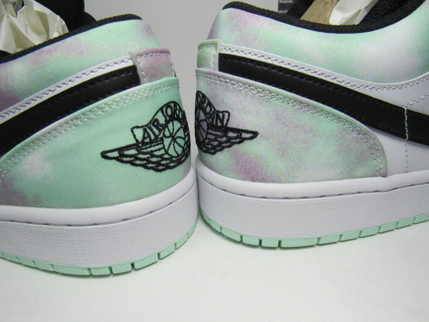 JORDAN 1 LOW "TIE DYE" EN CAJA CON EXTRA LACES