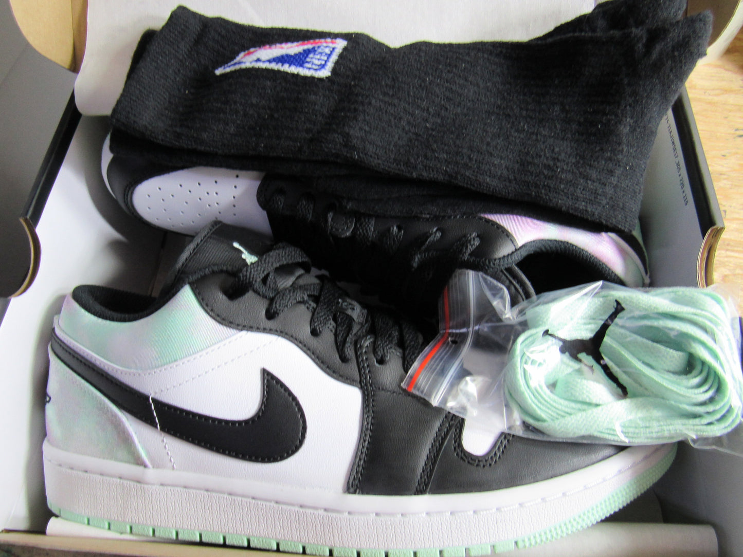 JORDAN 1 LOW "TIE DYE" EN CAJA CON EXTRA LACES