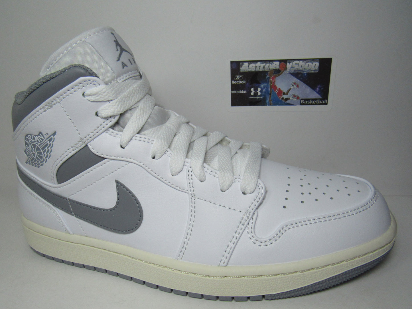 JORDAN 1 MID "NEUTRAL GREY" EN CAJA