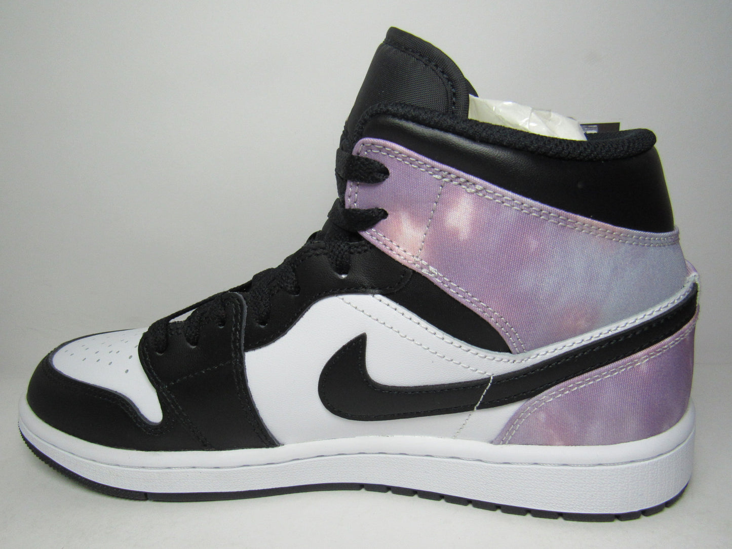JORDAN 1 MID SE "ZEN MASTER" TIE DYE EN CAJA