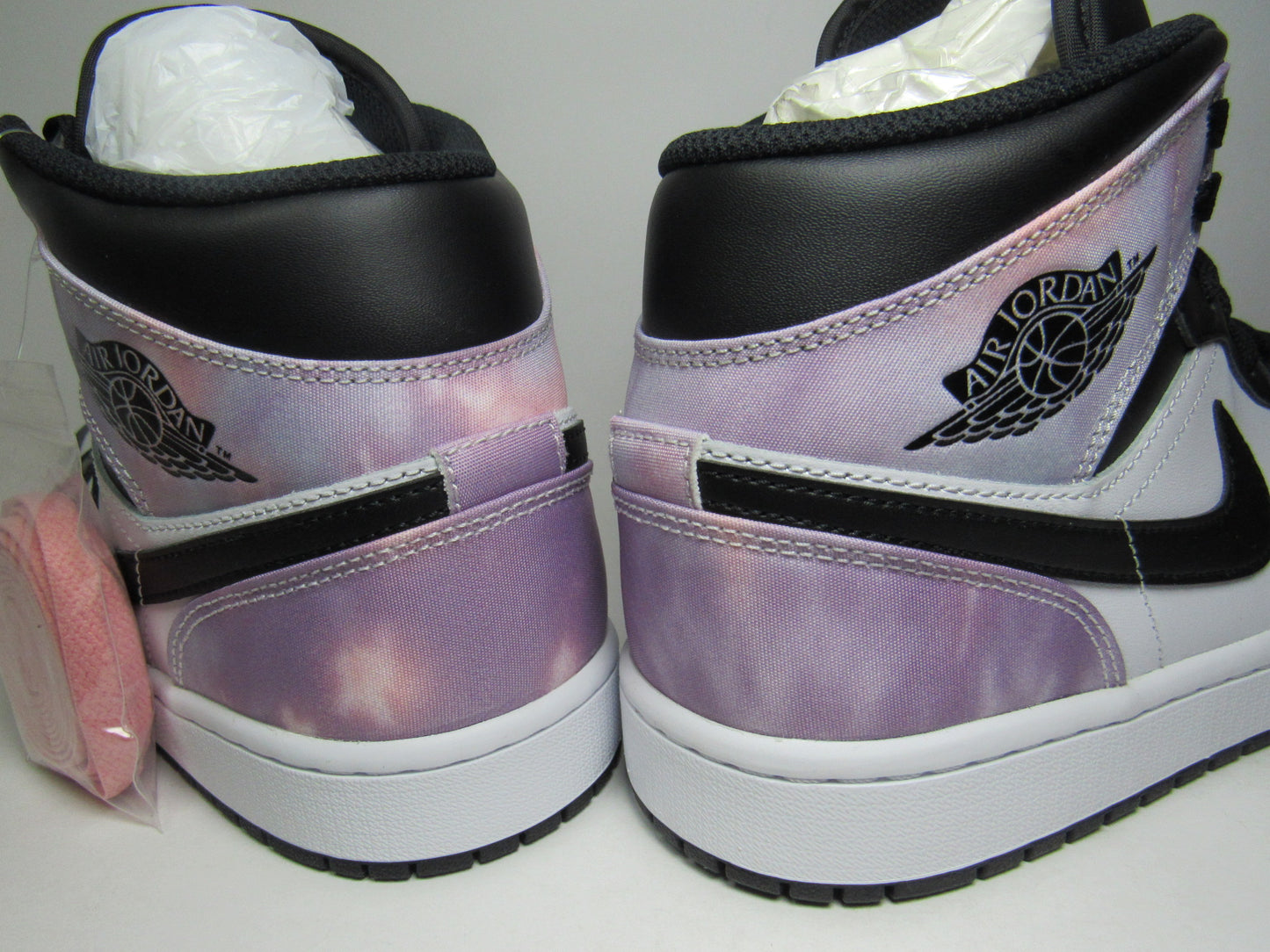 JORDAN 1 MID SE "ZEN MASTER" TIE DYE EN CAJA