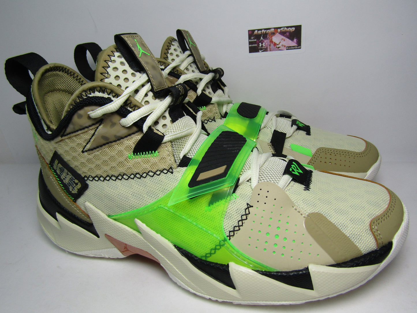 JORDAN WESTBROOK WHY NOT ZER0.3 KB3 PARACHUTE BEIGE EN CAJA