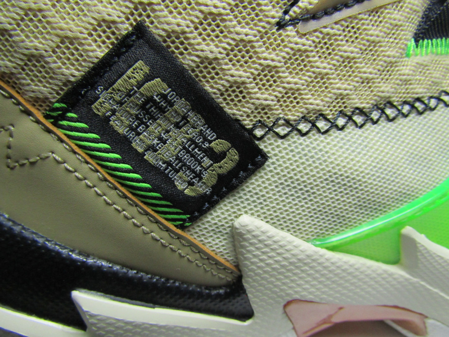 JORDAN WESTBROOK WHY NOT ZER0.3 KB3 PARACHUTE BEIGE EN CAJA