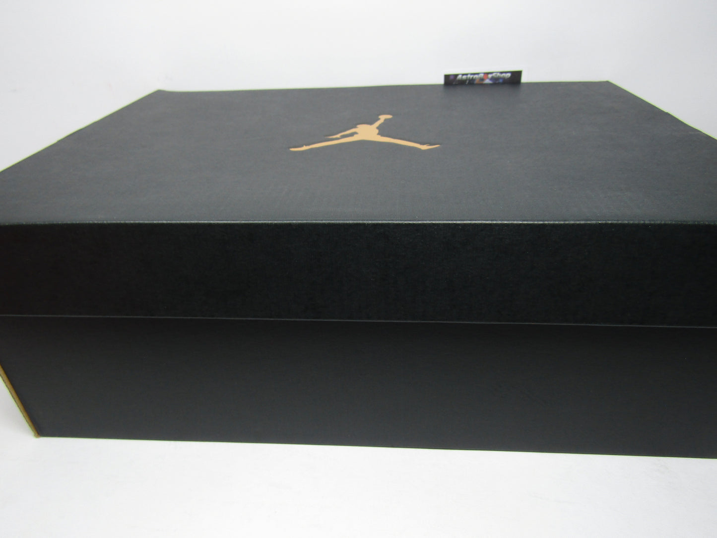 JORDAN 1 MID KILROY EDITION EN CAJA