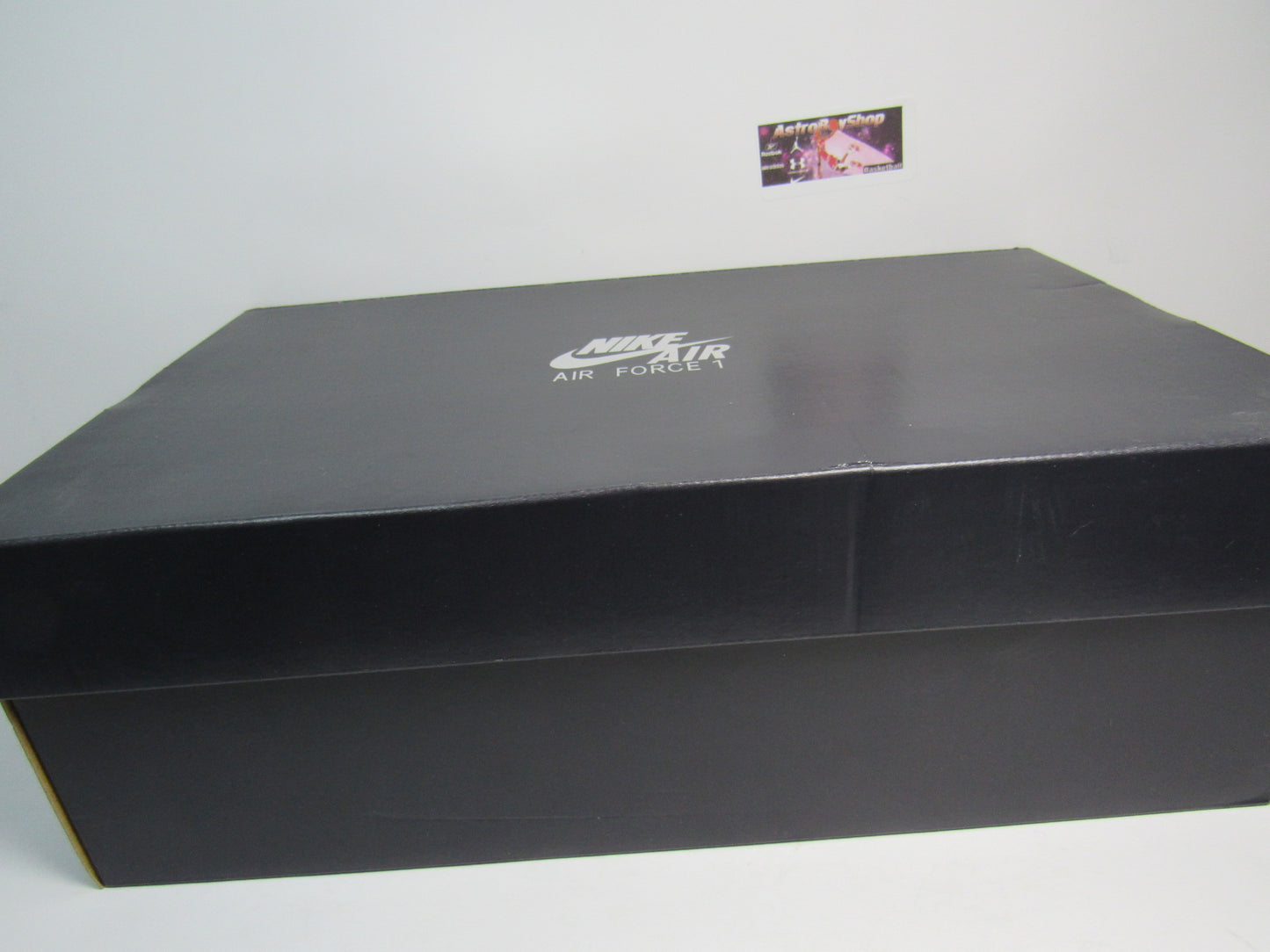 NIKE AIR FORCE ONE LOW CORAL SUEDE WOMENS EN CAJA