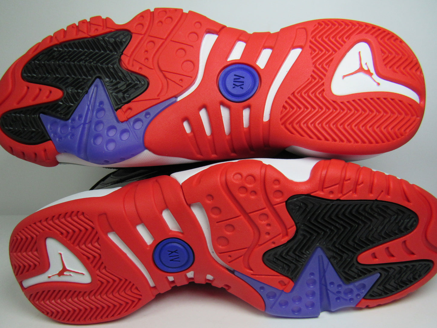 JORDAN TWO TREY BRED RAPTORS EN CAJA