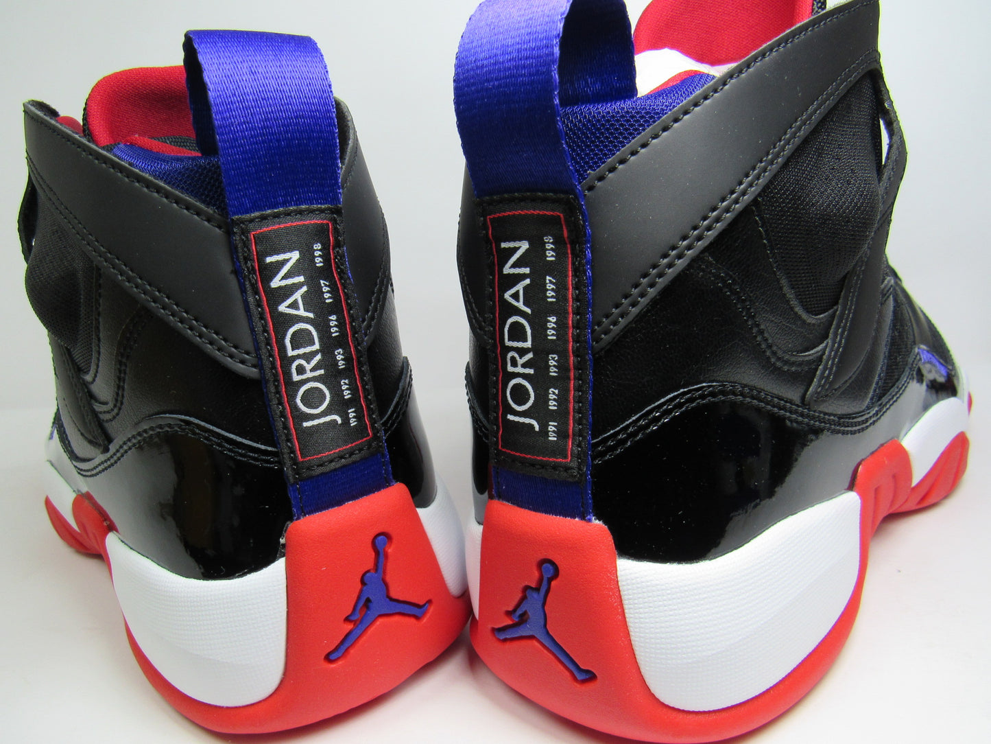 JORDAN TWO TREY BRED RAPTORS EN CAJA