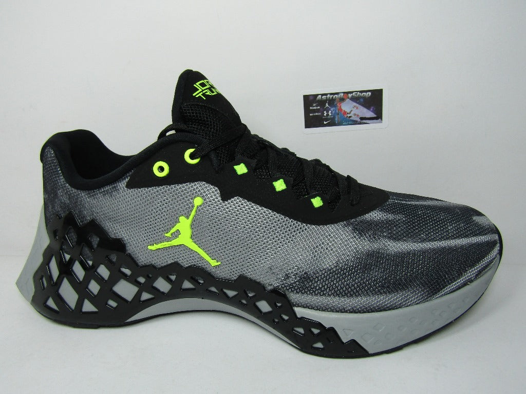 JORDAN TRUNNER LT GREY VOLT EN CAJA ASTROBOYSHOP SNEAKER STORE