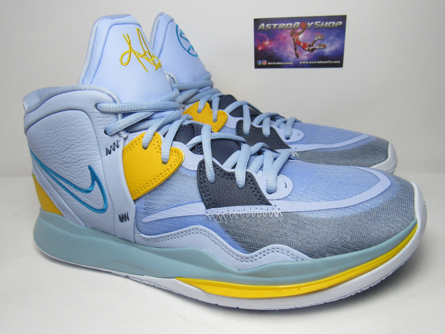 KYRIE IRVING INFINTY "FUTURE PAST" EN CAJA