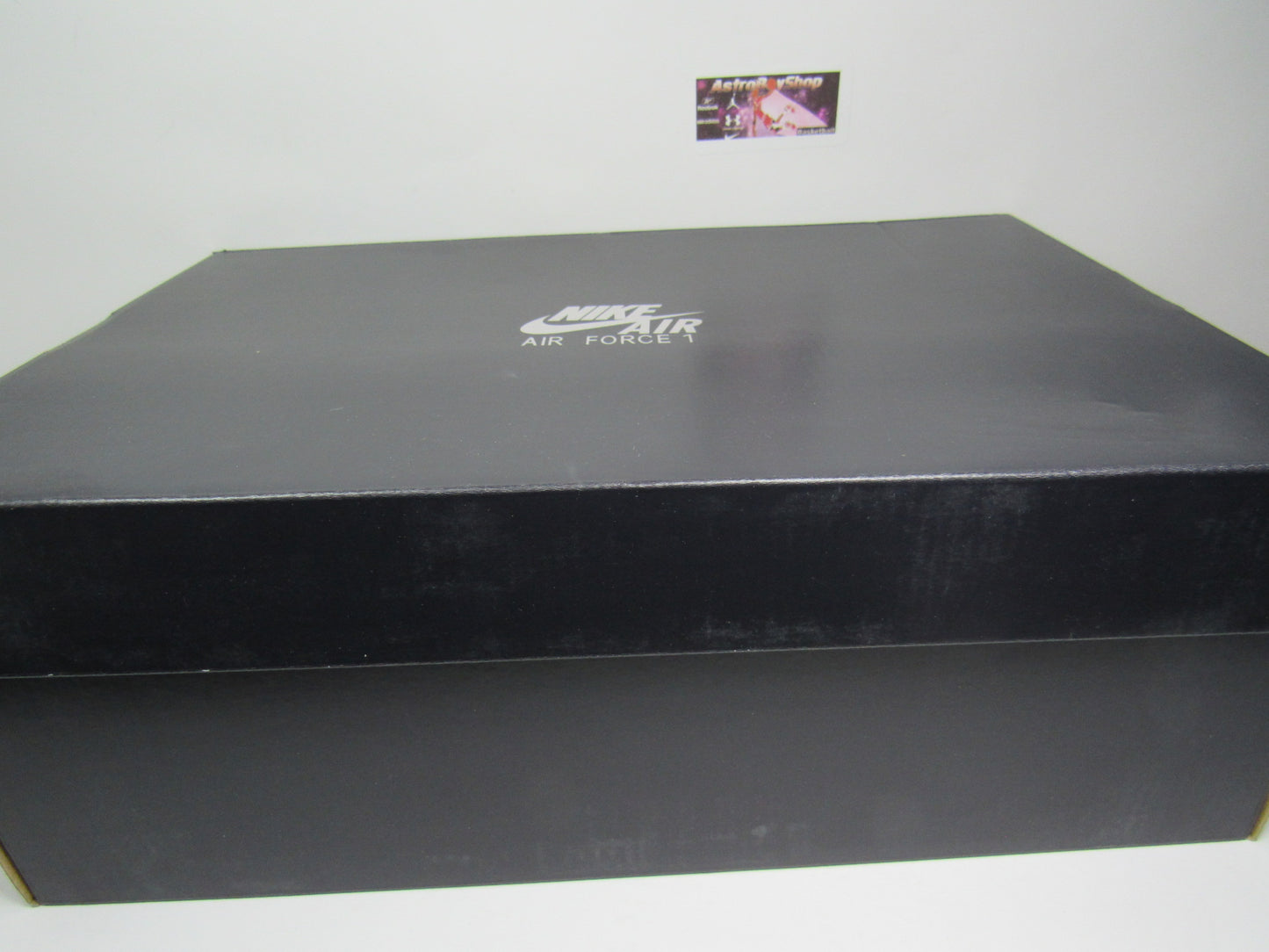 NIKE AIR FORCE ONE TRIPLE RED EDITION