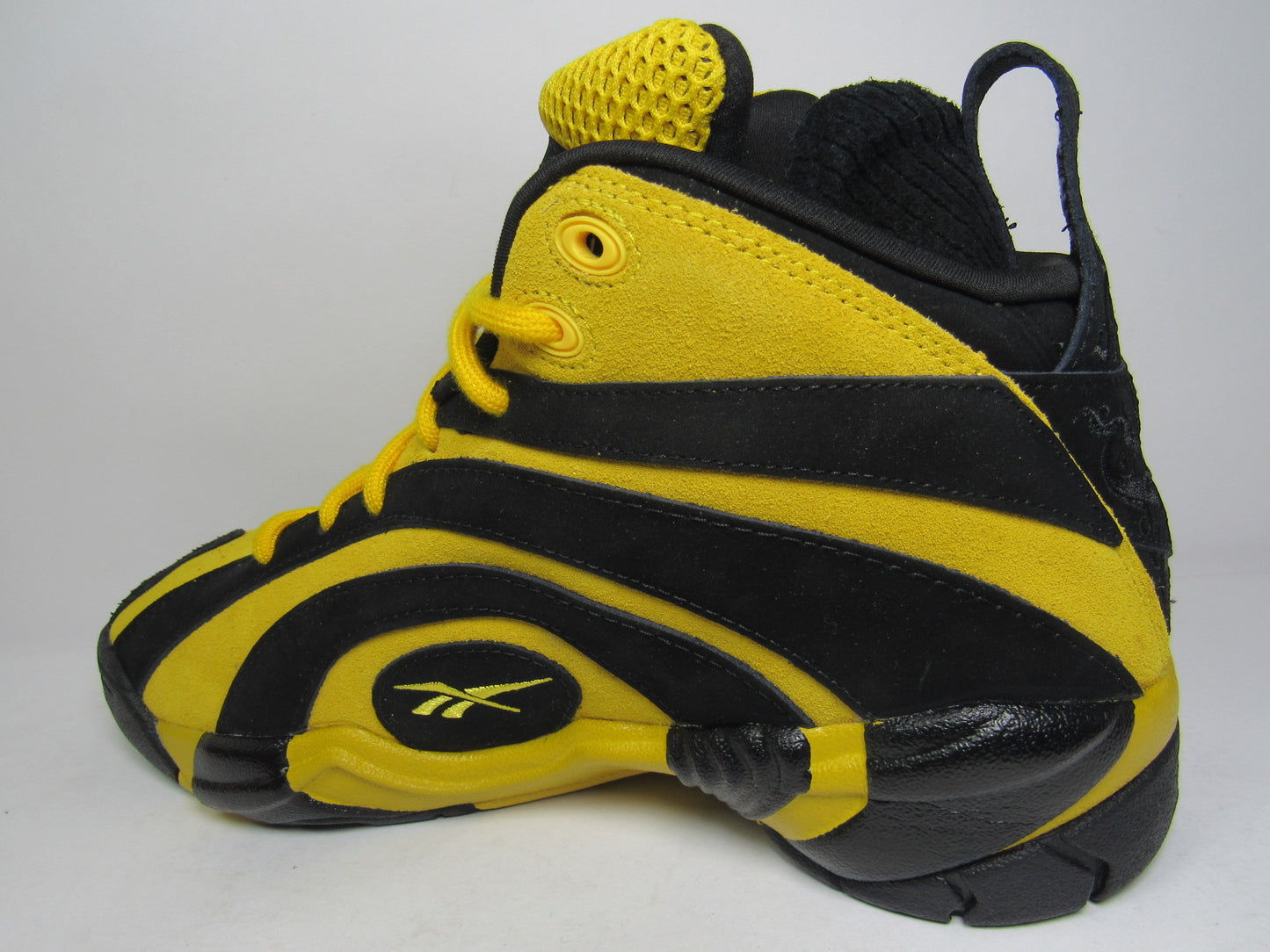 RBK SHAQNOSIS SHAQ-FU MINIONS EN CAJA