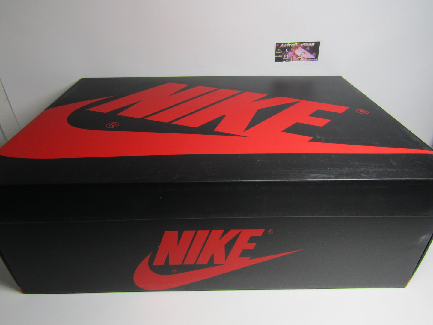JORDAN 1 HIGH BRED PATENT LIMITED EDITION EN CAJA CON LLAVERO