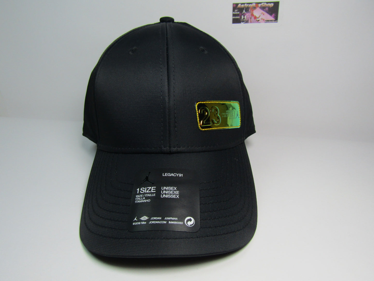 GORRA JORDAN CURVA ENGINERED 23 BLACK GOLD UNITALLA