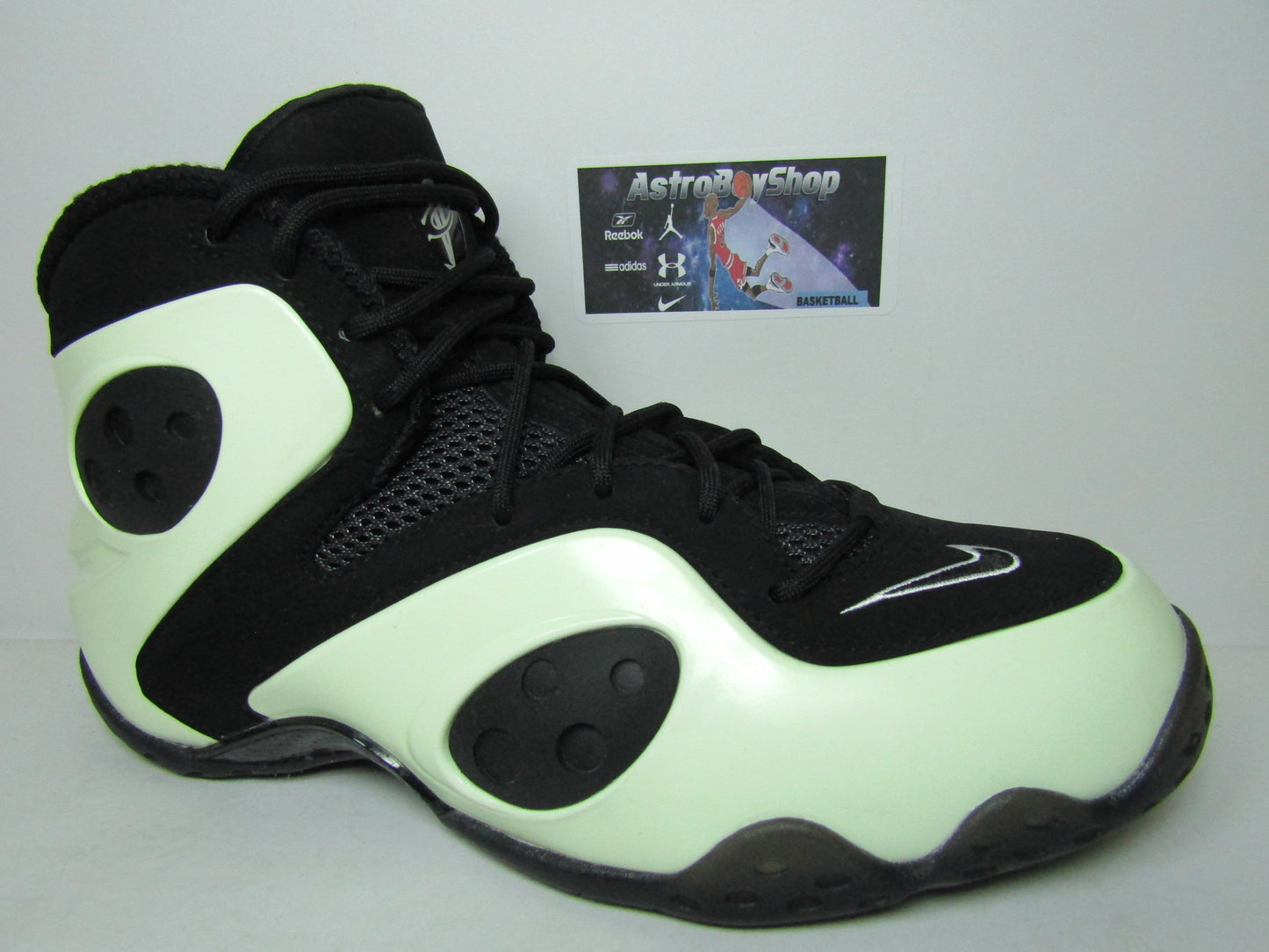 NIKE PENNY ROOKIE "GLOW IN THE DARK" EN CAJA