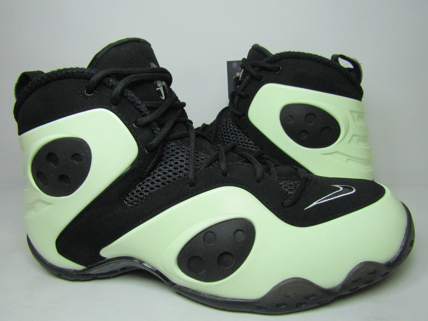 NIKE PENNY ROOKIE "GLOW IN THE DARK" EN CAJA