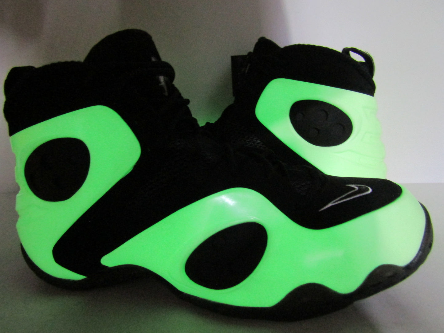 NIKE PENNY ROOKIE "GLOW IN THE DARK" EN CAJA