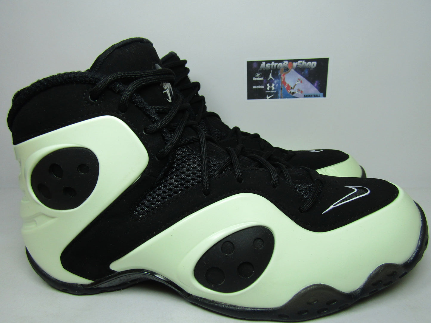 NIKE PENNY ROOKIE "GLOW IN THE DARK" EN CAJA
