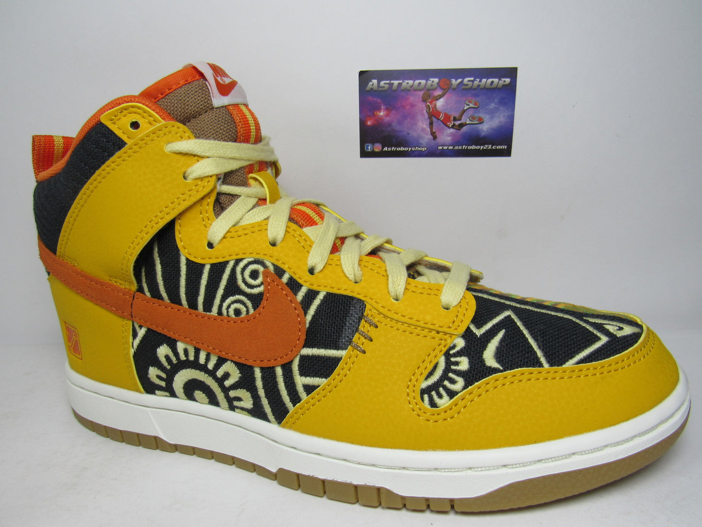 NIKE DUNK HIGH "SOMOS FAMILIA" EN CAJA