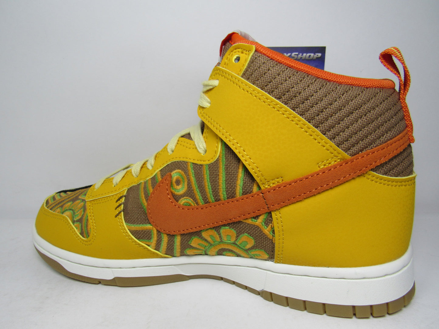 NIKE DUNK HIGH "SOMOS FAMILIA" EN CAJA