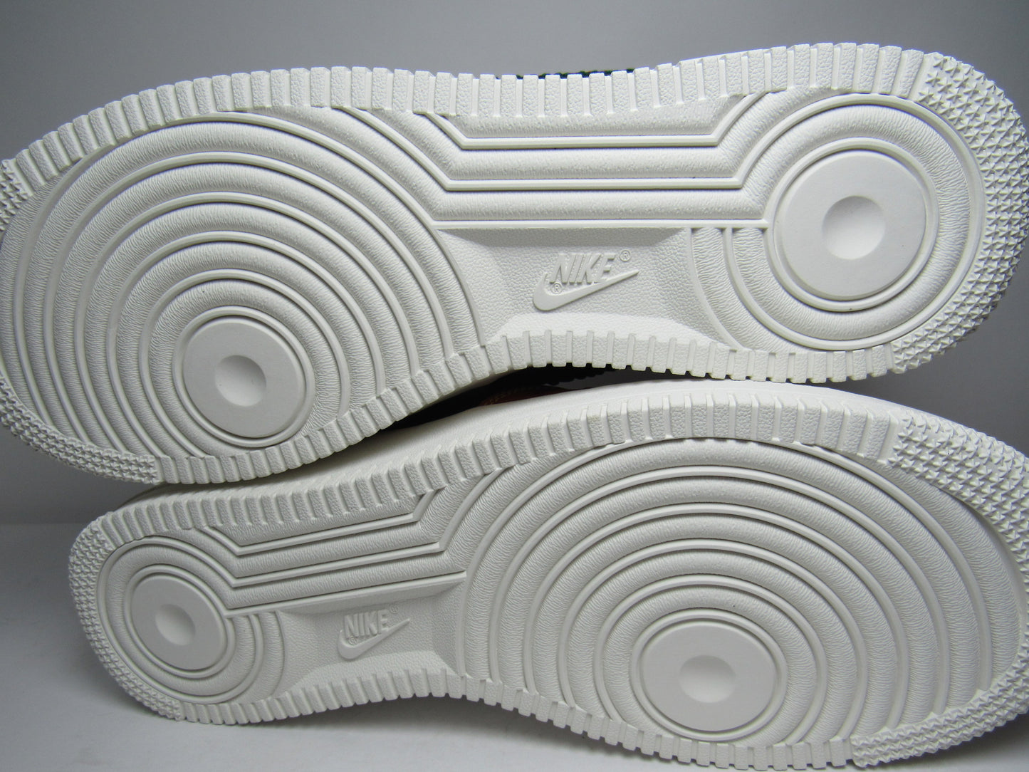 NIKE AIR FORCE ONE "SIEMPRE FAMILIA" DIA DE MUERTOS 2021 EN CAJA
