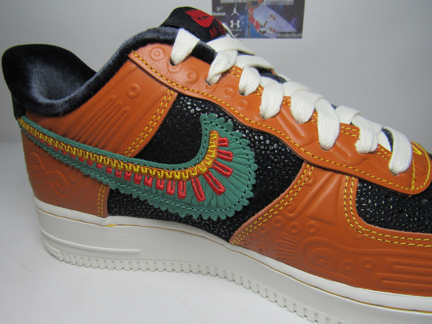 NIKE AIR FORCE ONE "SIEMPRE FAMILIA" DIA DE MUERTOS 2021 EN CAJA