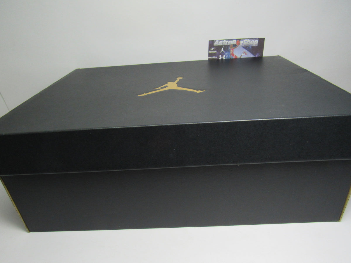 JORDAN 1 FLYEASE SMOKE GREY RED EN CAJA
