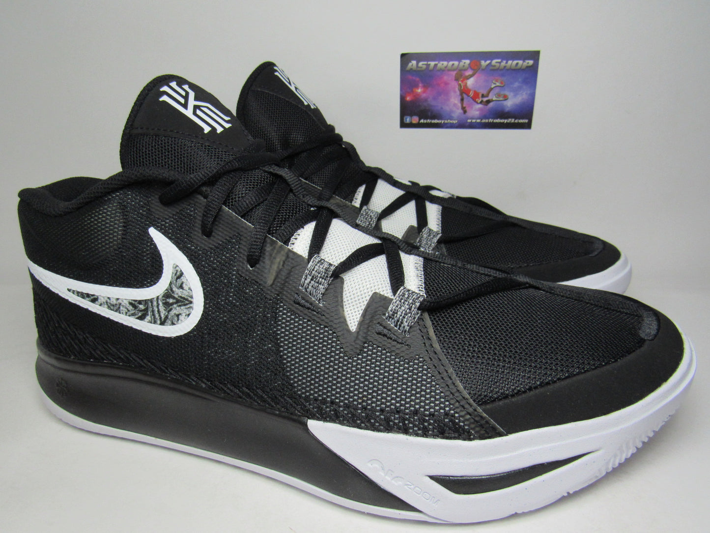 KYRIE IVING FLYTRAP 6 BLACK EN CAJA