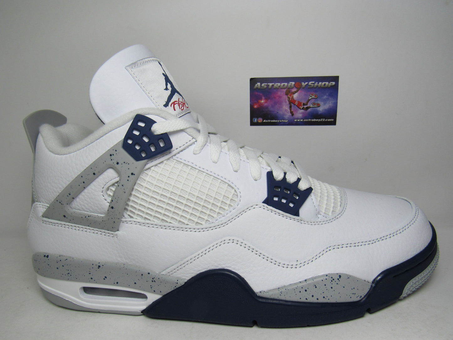 JORDAN 4 MIDNIGHT NAVY EN CAJA
