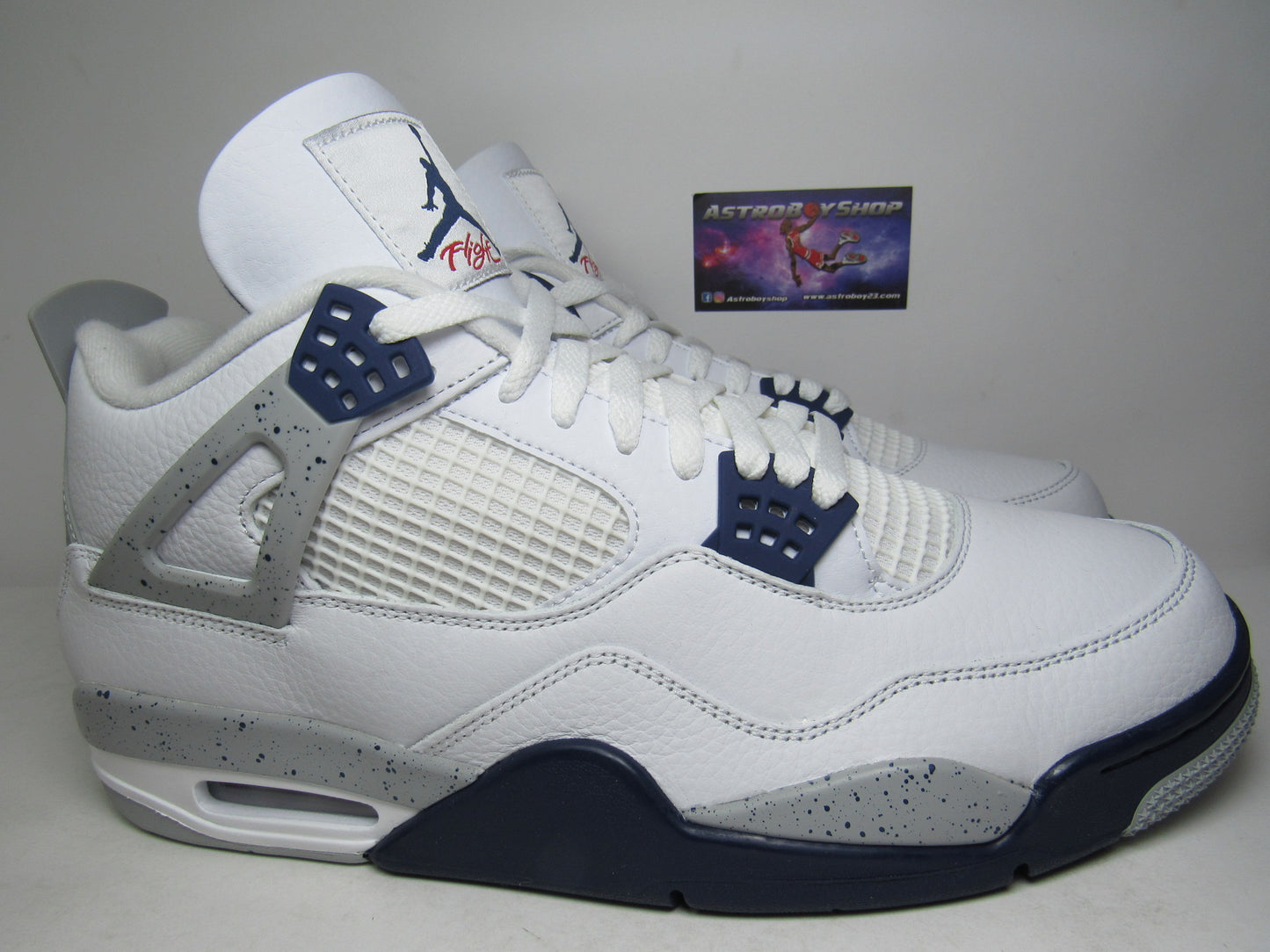 JORDAN 4 MIDNIGHT NAVY EN CAJA