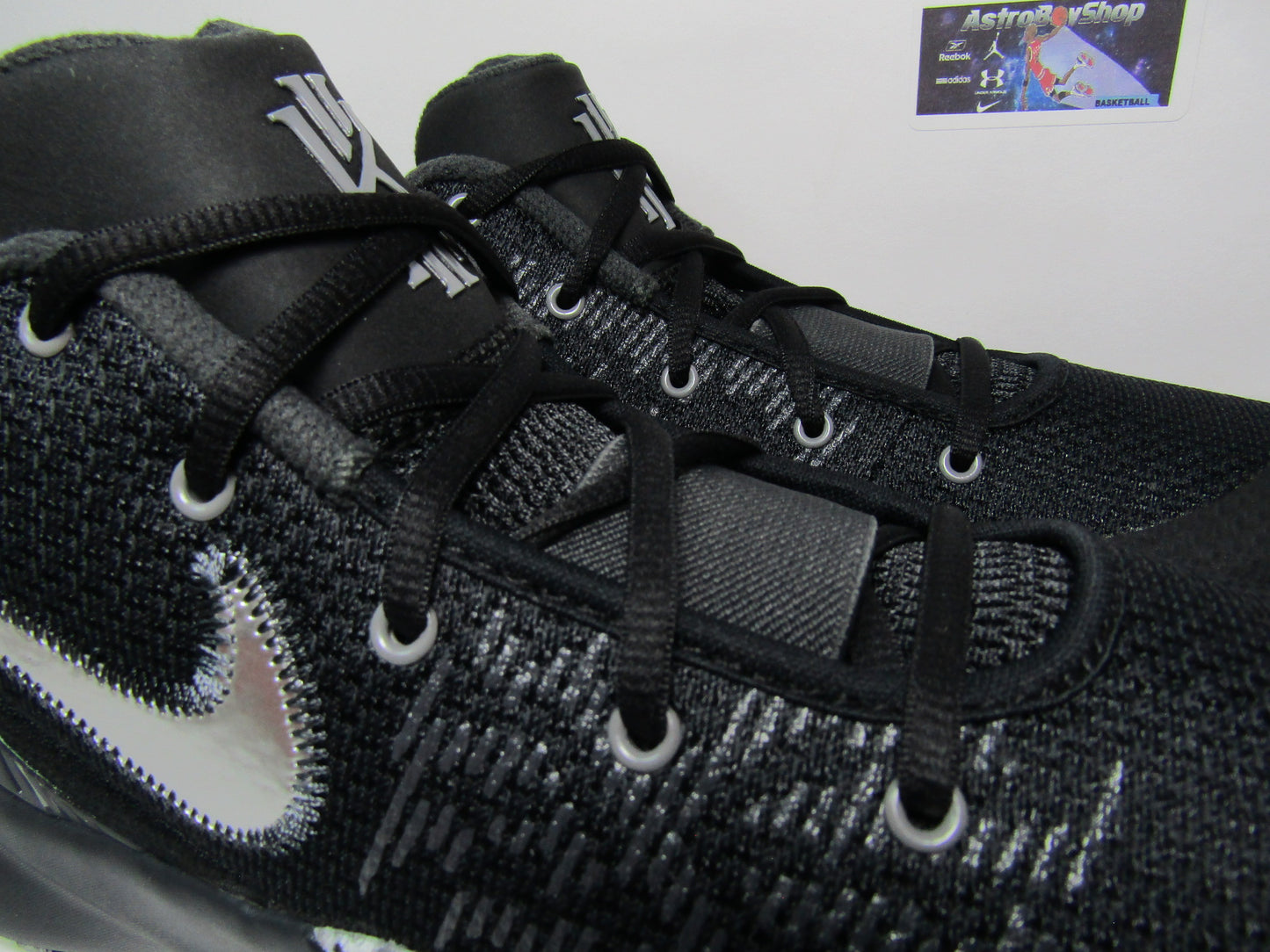 KYRIE IRVING FLYTRAP 2 BLACK SILVER EDITION