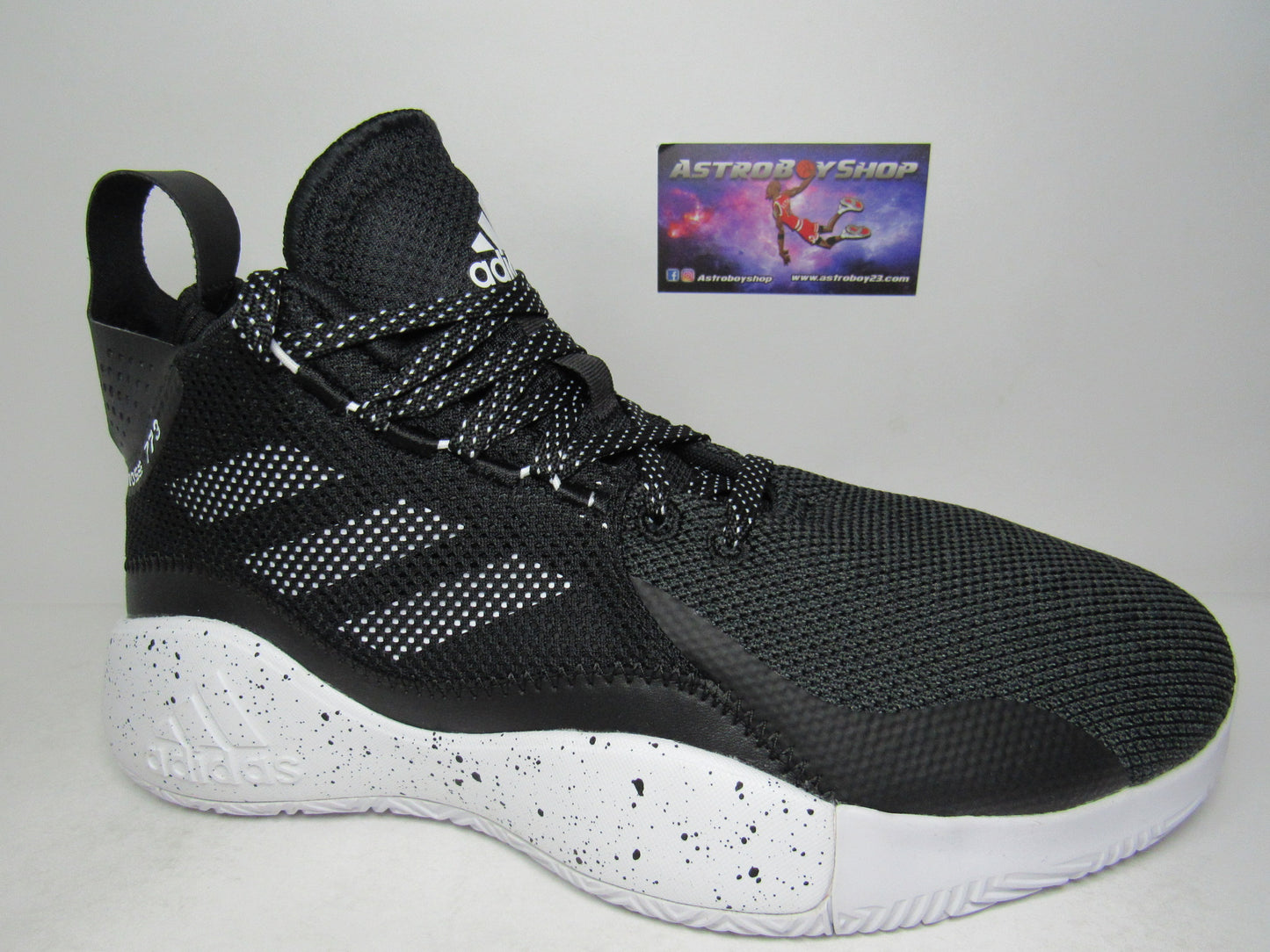 DERRIK ROSE 773 BLACK OREO EN CAJA