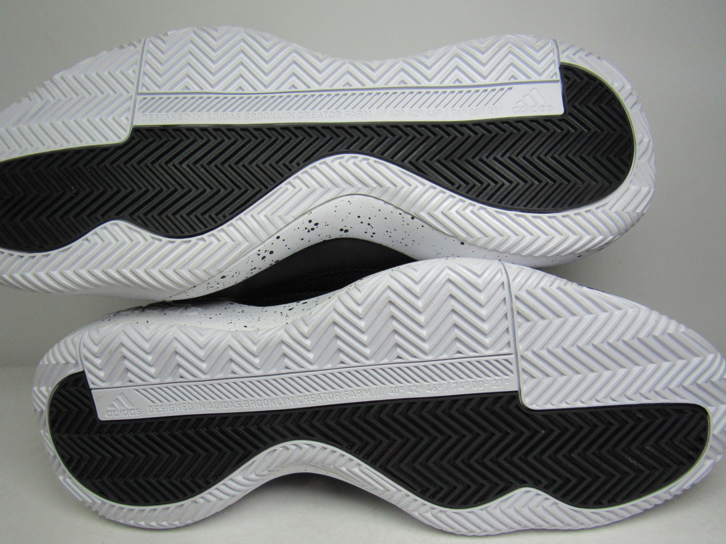DERRIK ROSE 773 BLACK OREO EN CAJA