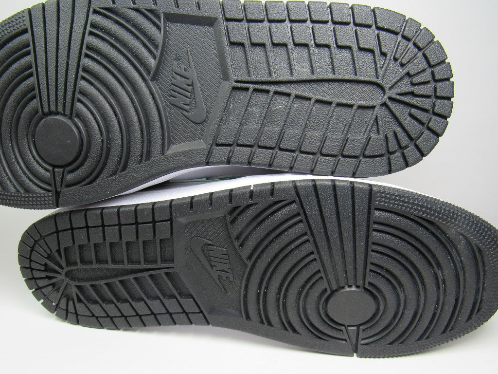 JORDAN 1 MID "IGLOO" EDITION EN CAJA