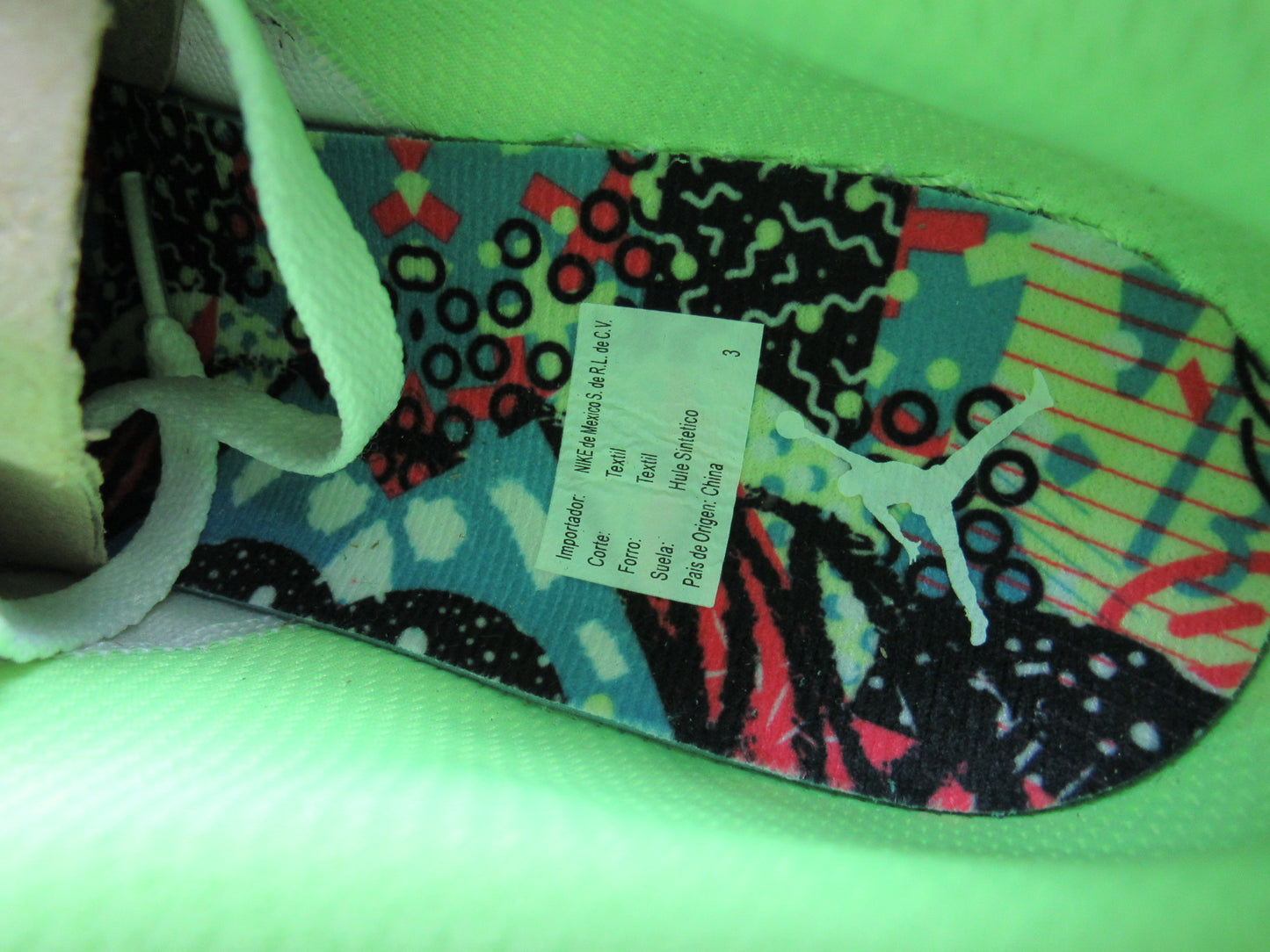 JORDAN 1 LOW FUNKY PATTERNS KIDS GS EN CAJA