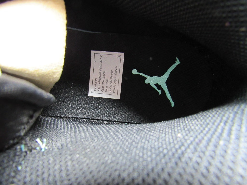 JORDAN 1 MID "IGLOO" EDITION EN CAJA