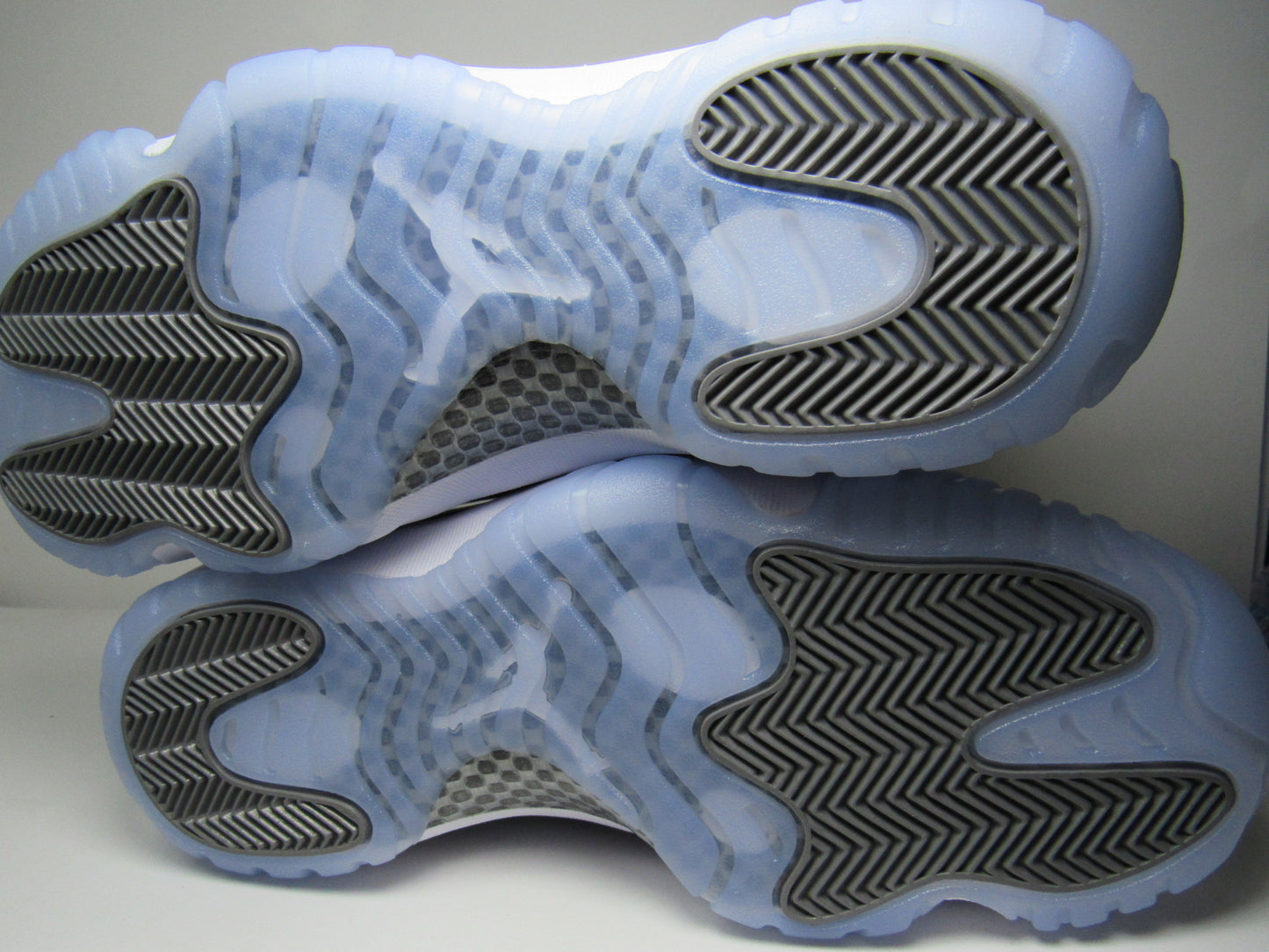 JORDAN 11 COOL GREY EDITION EN CAJA