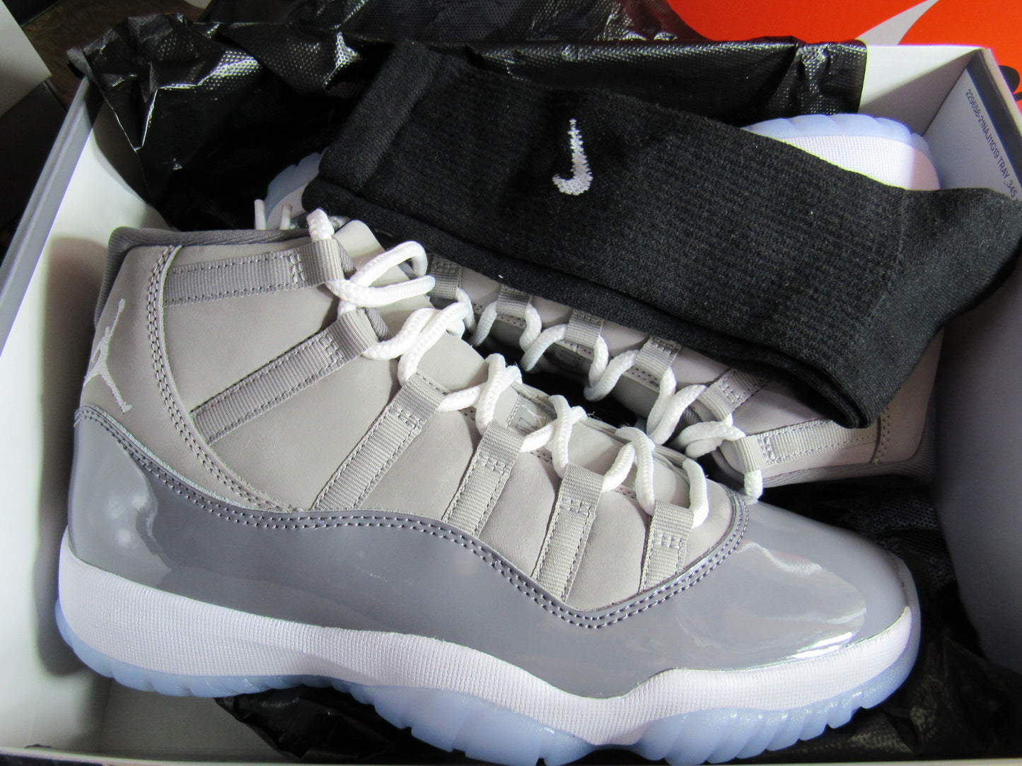 JORDAN 11 COOL GREY EDITION EN CAJA
