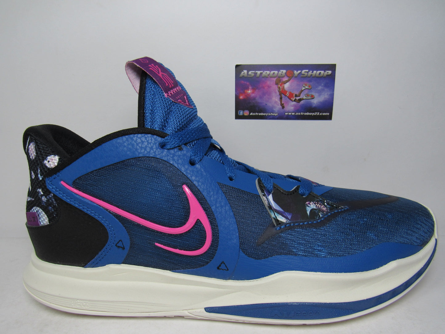KYRIE IRVING 5 LOW MARINA BLUE EN CAJA