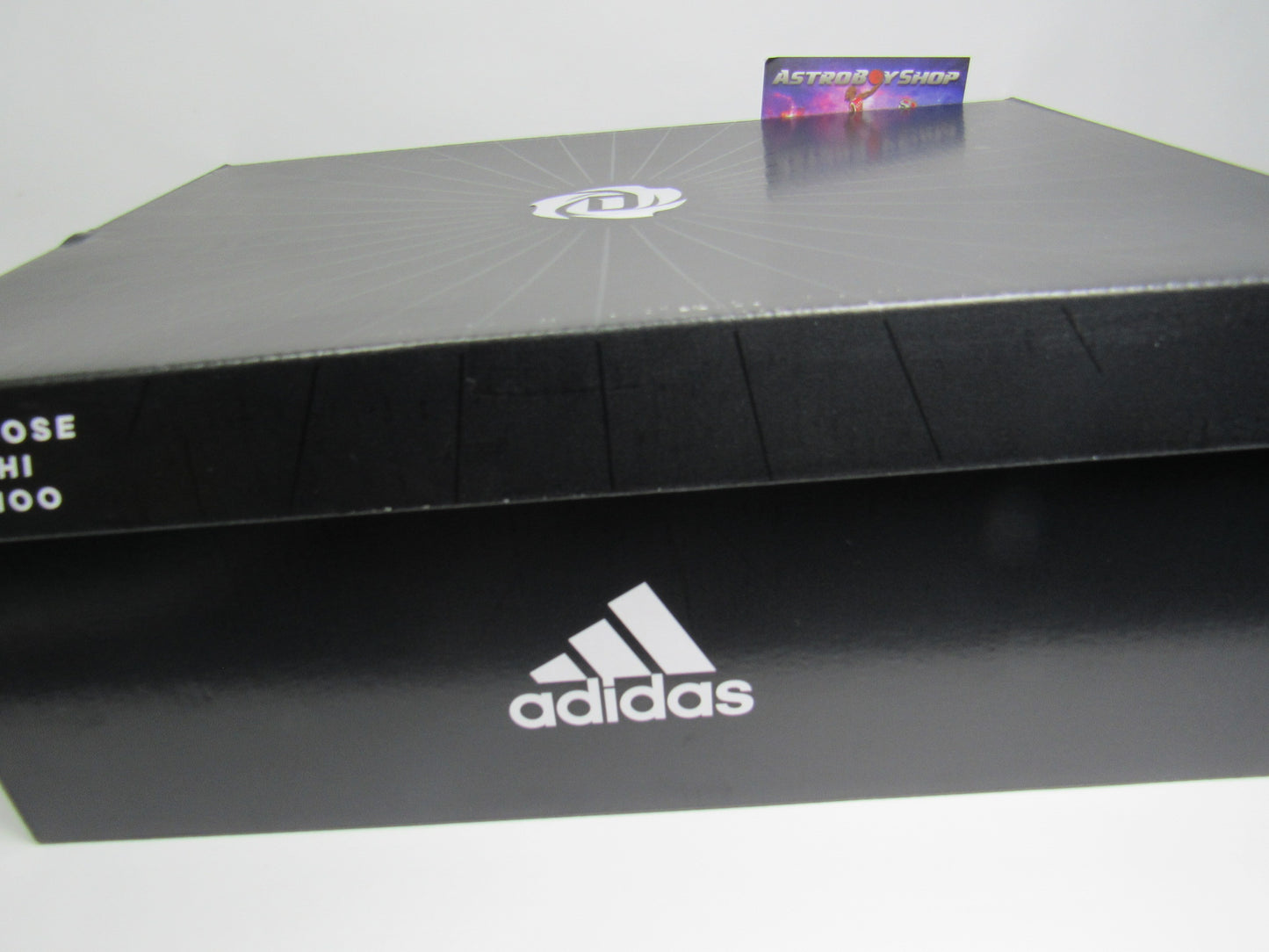 DERRIK ROSE SON OF CHI 2 CHICAGO BULLS EN CAJA