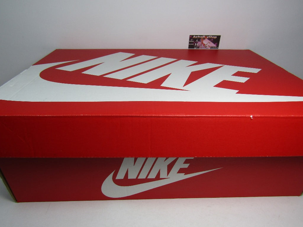 PIPPEN AIR MORE UPTEMPO BULLS EDITION EN CAJA