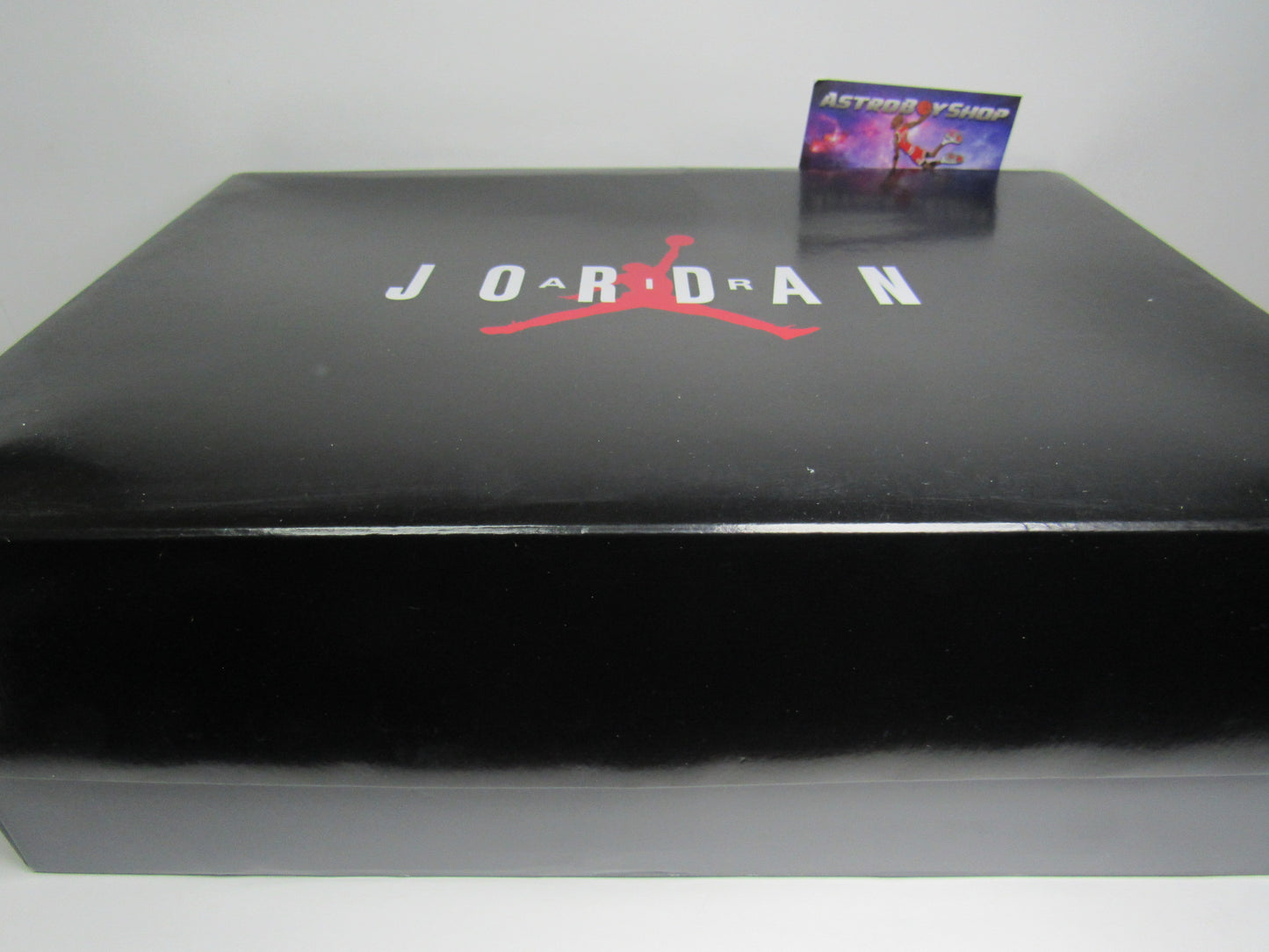 JORDAN 11 CHERRY EDITION EN CAJA