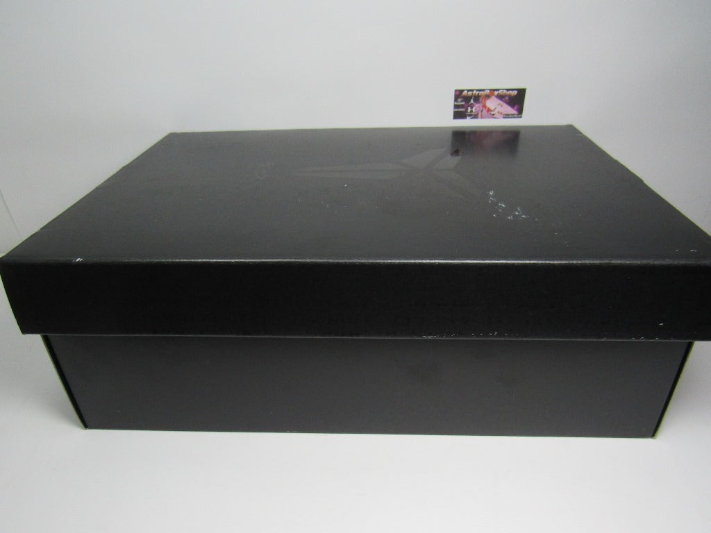 KOBE 4 "WIZENARD" EN CAJA